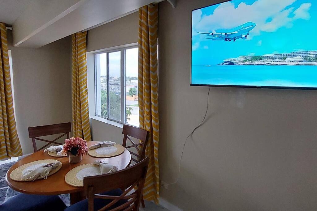 Nassau Harbour Cozy 2 Bedroom Condo Bagian luar foto